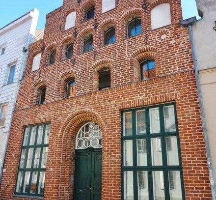 Kaltmiete zzgl. Nebenkosten, for rent at Lübeck (23552), Germany