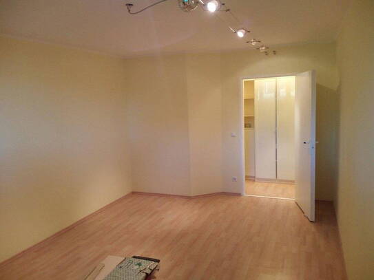 Wohnung 23 m² 590 € zur Miete Gustav-Otto-Bogen 11,Allach-Untermenzing,München(80997)