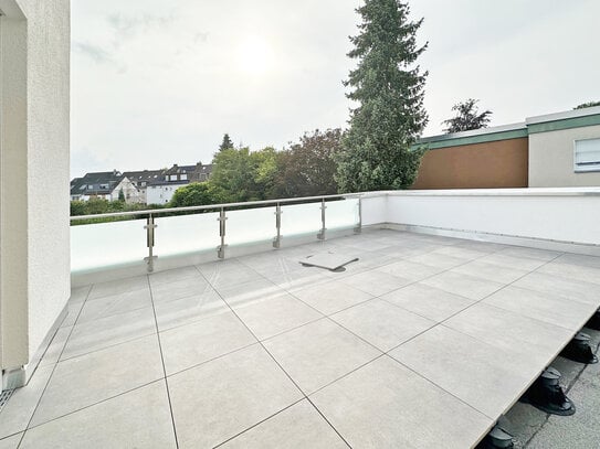 Penthouse zur Miete, for rent at Heisingen,, (45259), Essen / Heisingen, Germany