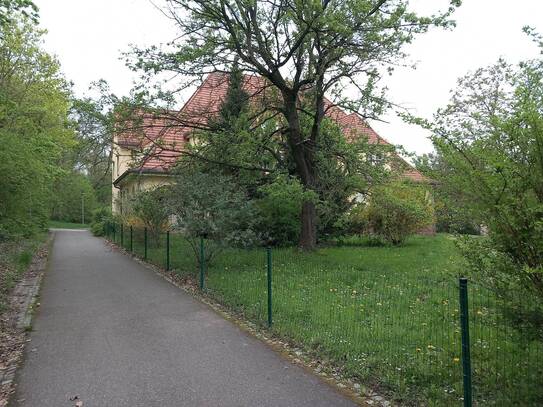 Kaltmiete zzgl. Nebenkosten, for rent at Erich-Neuß-Weg , Heide Süd , Halle (Saale) (06120)