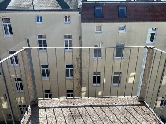 Wohnung zur Miete, for rent at Lutherplatz / Thüringer Bahnhof,, Halle, (06110), Germany