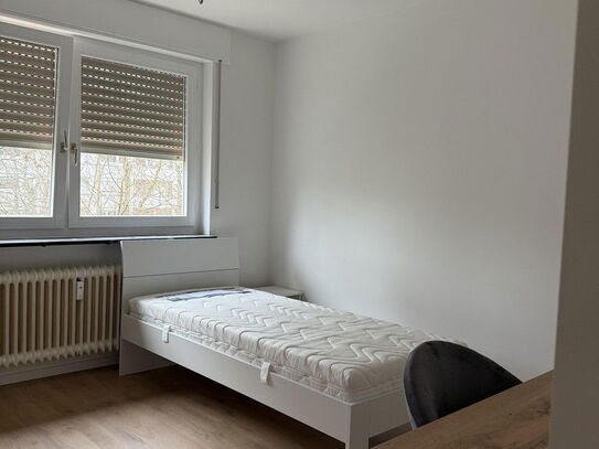 WG-Zimmer zur Miete · Wohnen auf Zeit, for rent at Karlsruhe, (76139), Waldstadt - Waldlage,, Germany