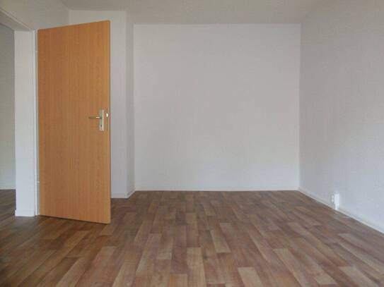 Nettokaltmiete exkl. Betriebskosten, for rent at Unnaer Straße 10 , Döbeln , Döbeln (04720)