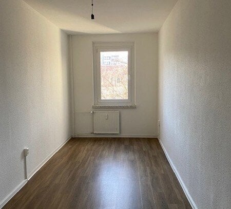 Wohnung zur Miete · nur mit Wohnberechtigungsschein, for rent at (01069), Dresden, Südvorstadt-Ost (Uhlandstr.),, Germa…