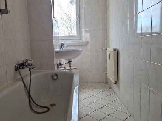 Nettokaltmiete exkl. Betriebskosten, for rent at Philipp-von-Ladenberg-Straße 1 , Silberhöhe , Halle (Saale) (06132)