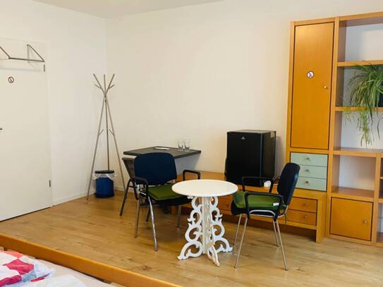 Wohnung 24 m² 690 € zur Miete Schießhausstrasse 0,Plieningen,Stuttgart(70599)