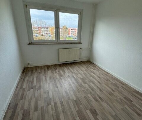 Wohnung zur Miete, for rent at (06132), Silberhöhe,, Halle (Saale), Germany