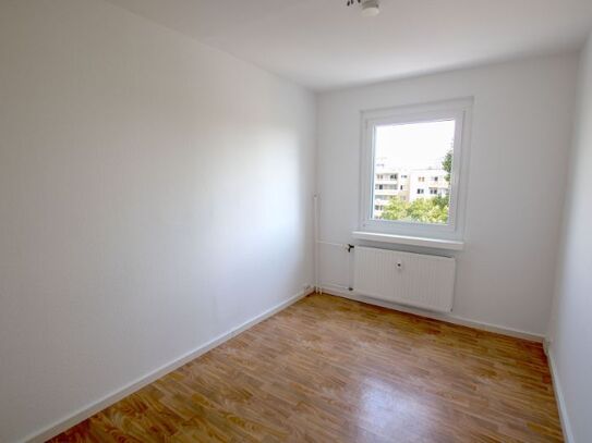 Wohnung zur Miete, for rent at (06132), Halle (Saale), Silberhöhe,, Germany