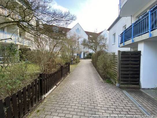 Nettokaltmiete exkl. Betriebskosten, for rent at Am Weißiger Bach 147b , Weißig (Am Weißiger Bach) , Dresden (01328)