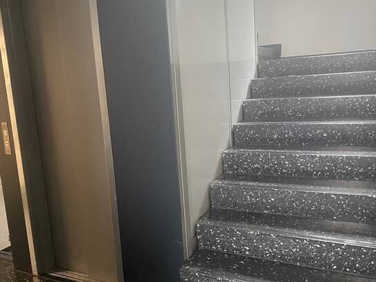 Wohnung 240 m² 2750 € zur Miete Heilbronn,Heilbronn(74072)