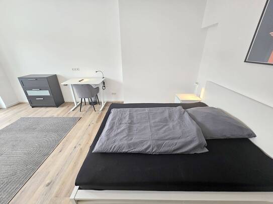 Kaltmiete zzgl. Nebenkosten, for rent at Taunusstraße 00 VH 5.OG , Bahnhofsviertel , Frankfurt am Main (60329)