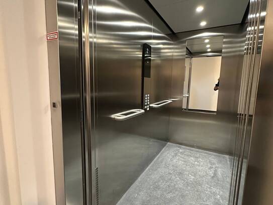 Kaltmiete zzgl. Nebenkosten, for rent at Lange Straße 65 , Innenstadt , Fürth (90762)