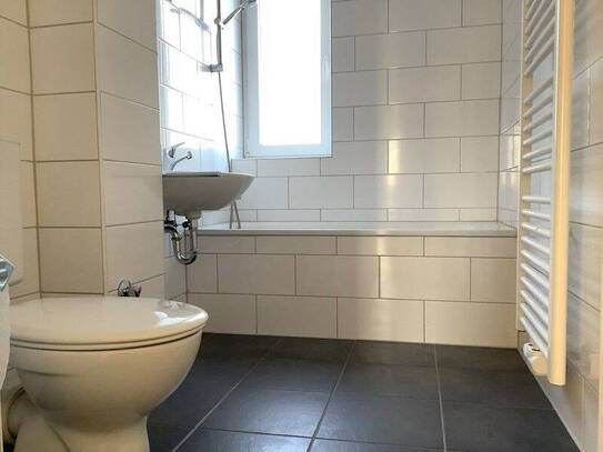 Kaltmiete zzgl. Nebenkosten, for rent at Naheweg 68 , Sennestadt , Bielefeld (33689)