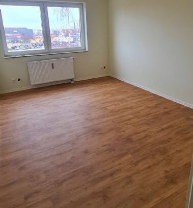 Wohnung zur Miete, for rent at Lutherplatz / Thüringer Bahnhof,, Halle (Saale), (06110), Germany