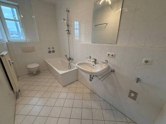 Kaltmiete zzgl. Nebenkosten, for rent at Terrassenstr. 13 , Hilbersdorf , Chemnitz (09131)