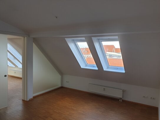 Terrassenwohnung zur Miete, for rent at (10243), Friedrichshain,, Berlin, Germany