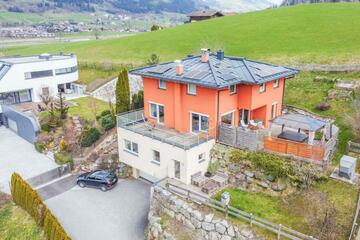 Modernes Einfamilienhaus mit Einliegerwohnung in ausgezeichneter Lage in Bruck