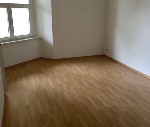 Magdeburg-Das suchen hat ein Ende sehr schöne 3-R -Wohnung im DG ca.87m² BLK in MD -Sudenburg zu vermieten !