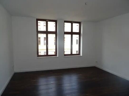 Magdeburg-Sehr schöne 4-R-Wohnung im 2.OG 84,23 m² mit Balkon in MD-Sudenburg zu vermieten !