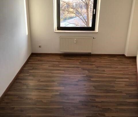 Magdeburg- Neu sanierte 3-R-Wohnung in MD./Alte- Neustadt, im 3.OG ca.83 m² BLK zu vermieten .