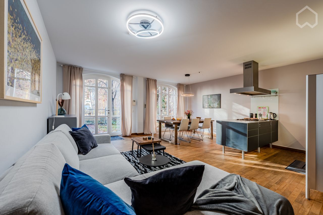 Hidden Luxury Gem in Berlin: Exclusive Townhouse with Private Terrace & Garden, Berlin - Amsterdam Apartments for Rent
