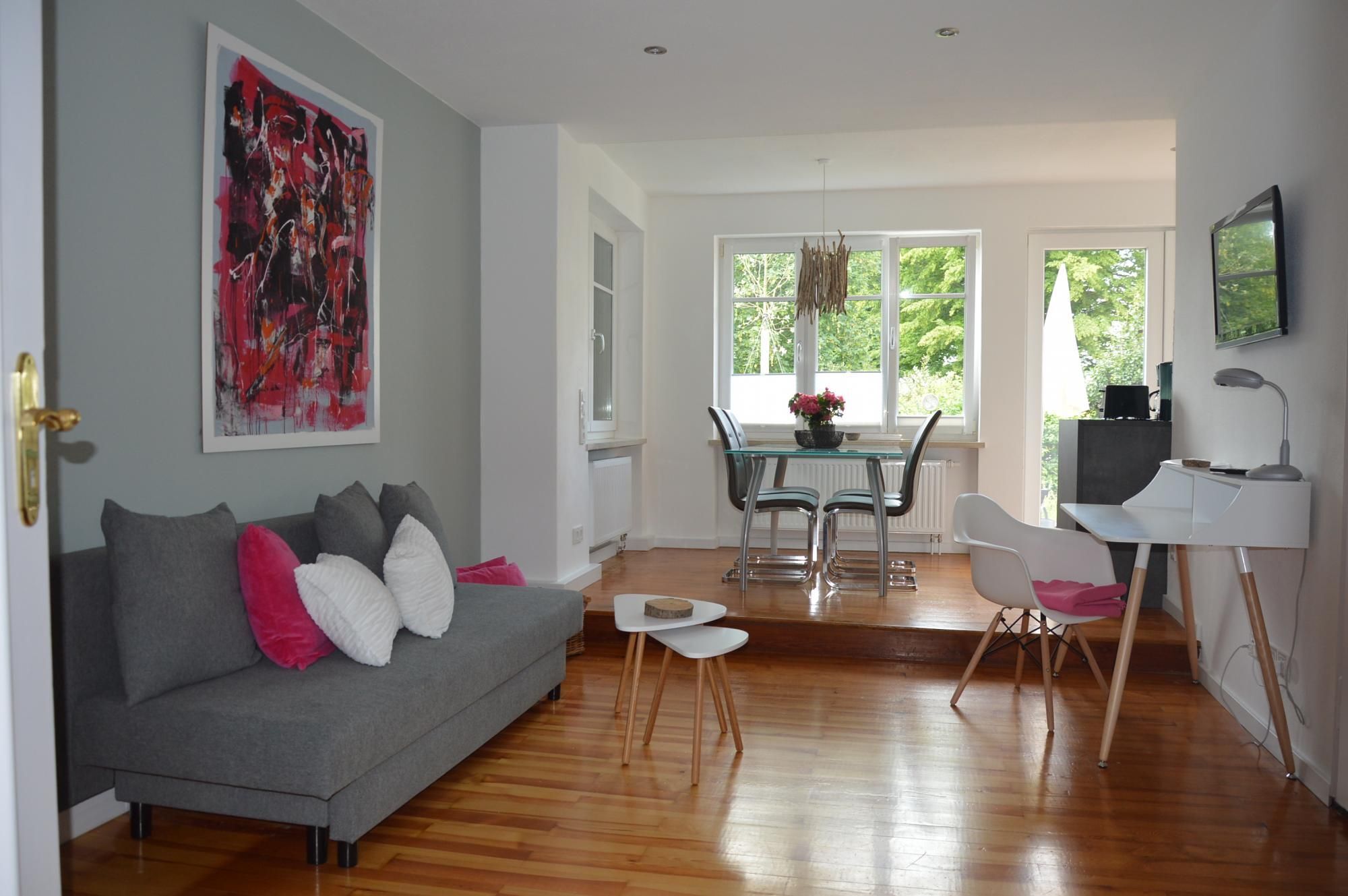                                                               Wundersch&ouml;ne Wohnung gegen&uuml;ber der Herrschinger Promenade und Strand                                                       in Herrsching am Ammersee (Starnberg)