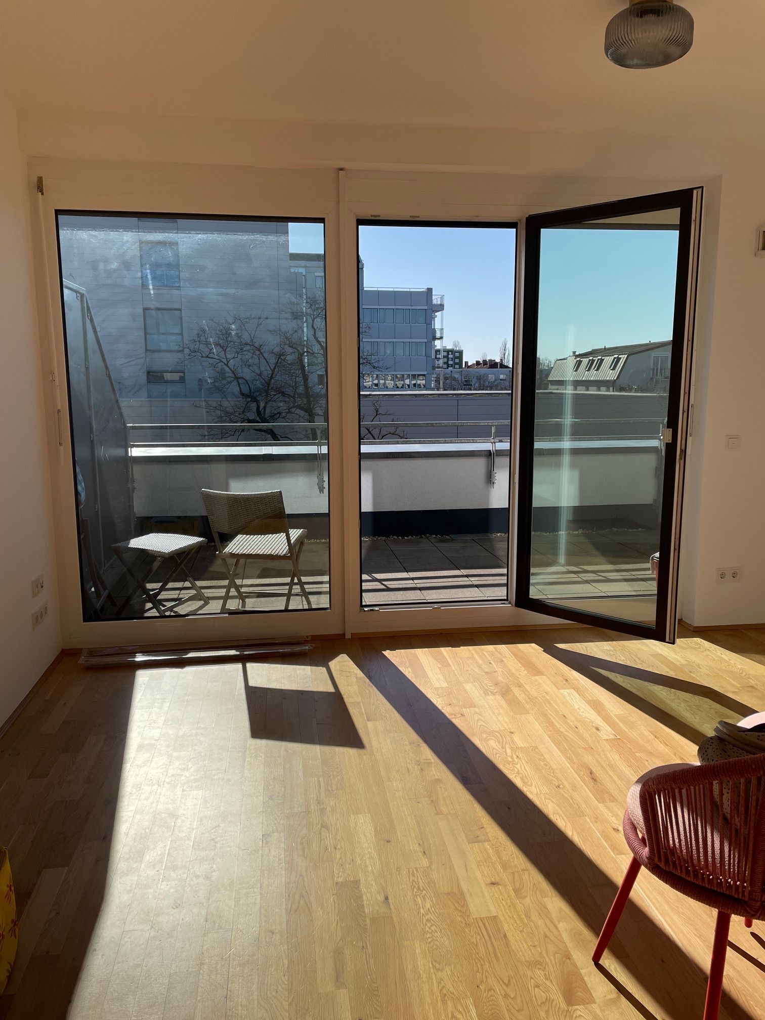                                                               NUR F&Uuml;R STUDENTEN oder Auszubildende. Fantastisch helles und ruhiges Studentenw&hellip;                                                       in Wald (Ostallgäu)