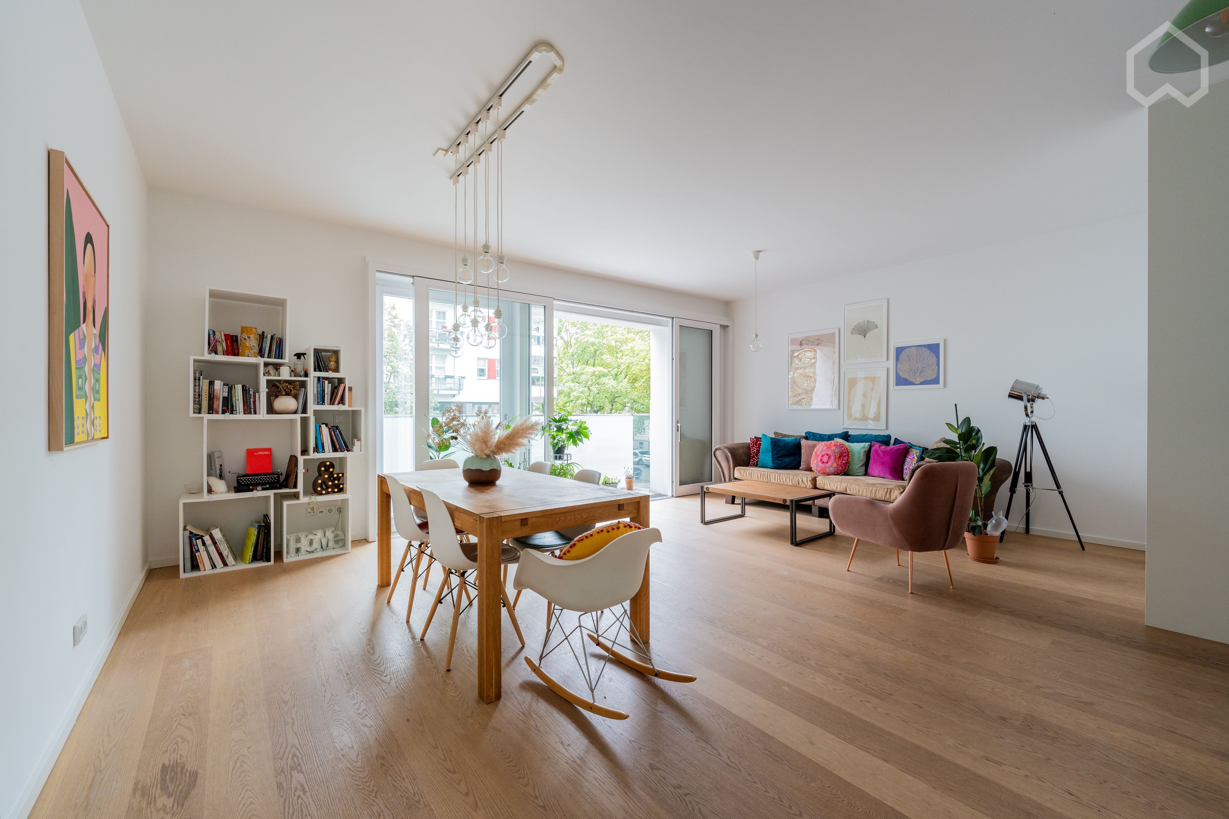 Spacious loft-style artist flat in Mitte with underground garage