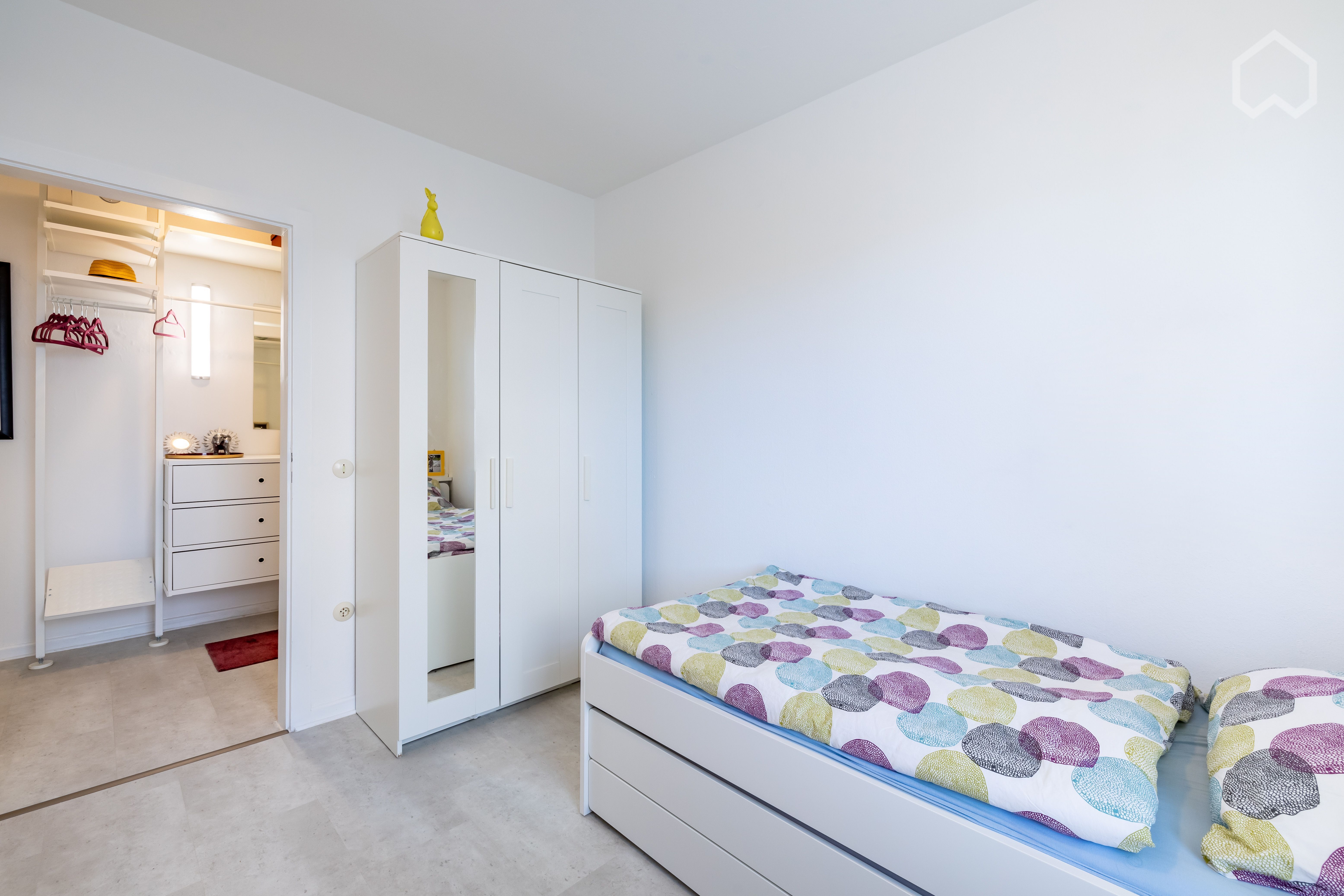                                                               Wonderful and perfect flat in Langenfeld (Rheinland)                                                       in Langenfeld (Neustadt a.d. Aisch-Bad Windsheim)
