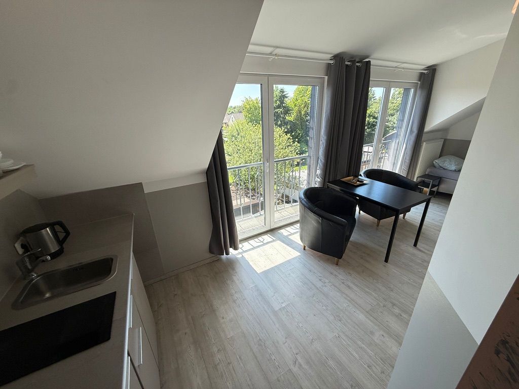                                                               🌟 Stilvolle &amp; Vollmöblierte 2-Zimmer Wohnung in Oberhausen – Wohnen auf Zeit 🌟                                                       in Oberhausen (Augsburg)