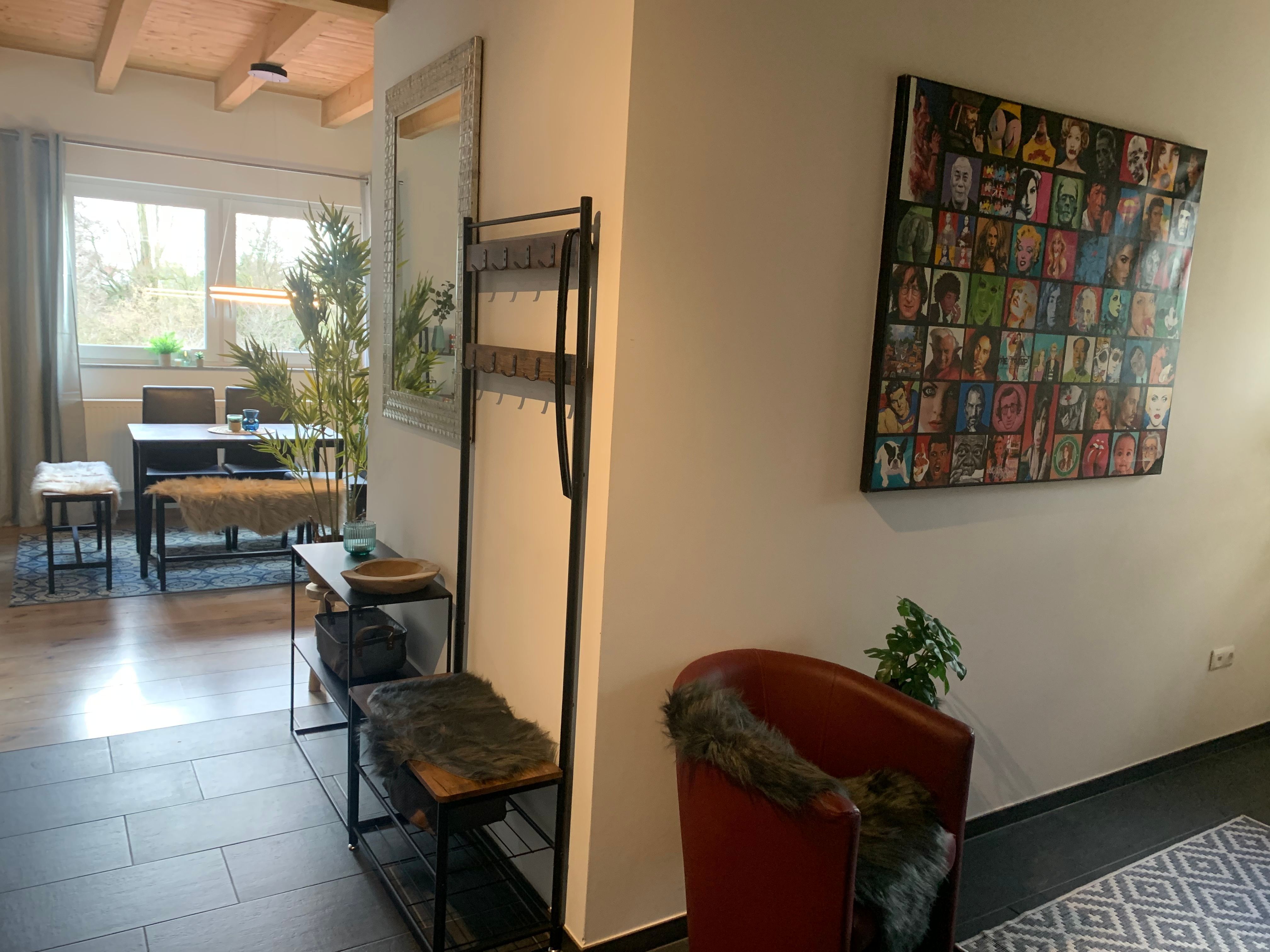                                                               Stilvolle Maisonettewohnung mitten im Gr&uuml;nen &amp; doch zentral                                                       in Breckenheim (Wiesbaden)