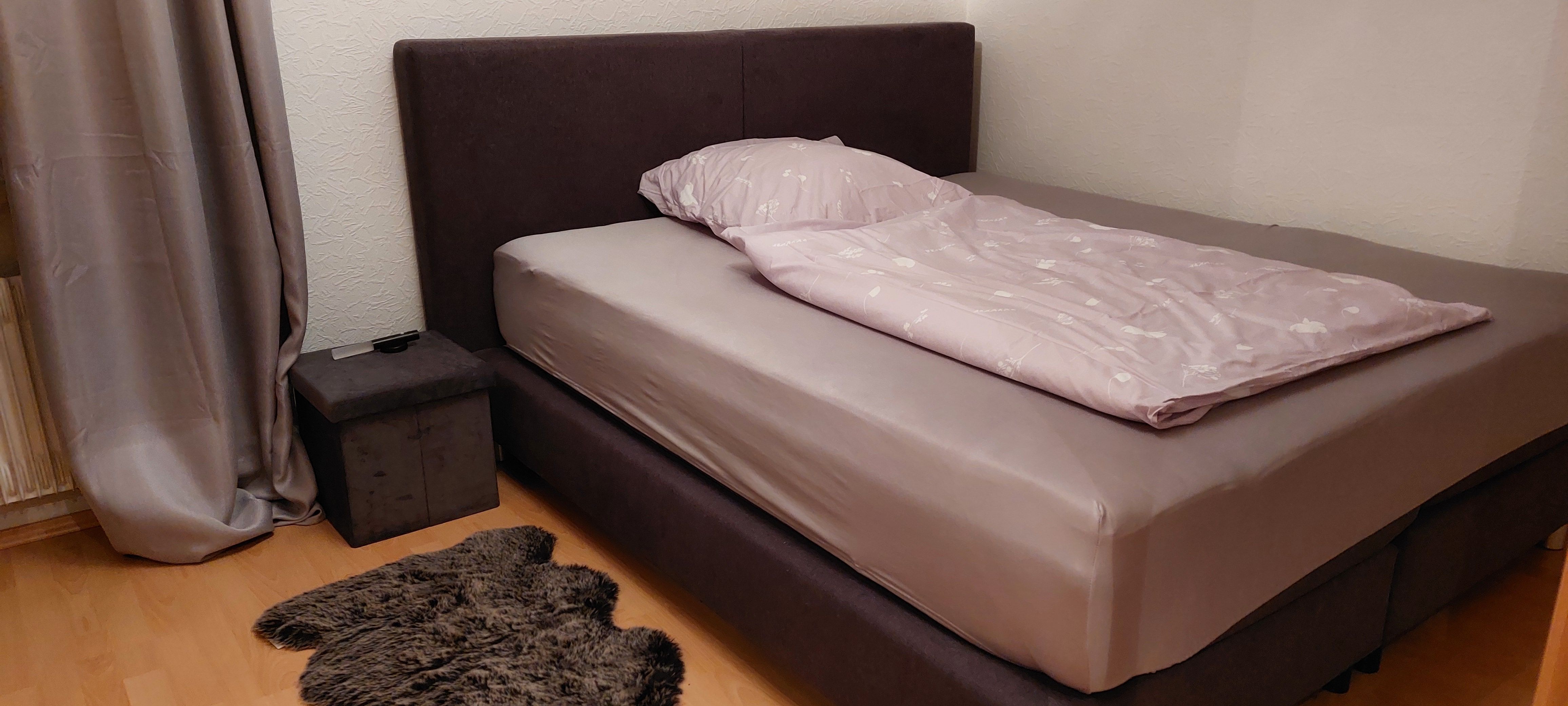                                                               Charmantes Studio in lebendiger Stra&szlig;e                                                       in Dom (Würzburg)