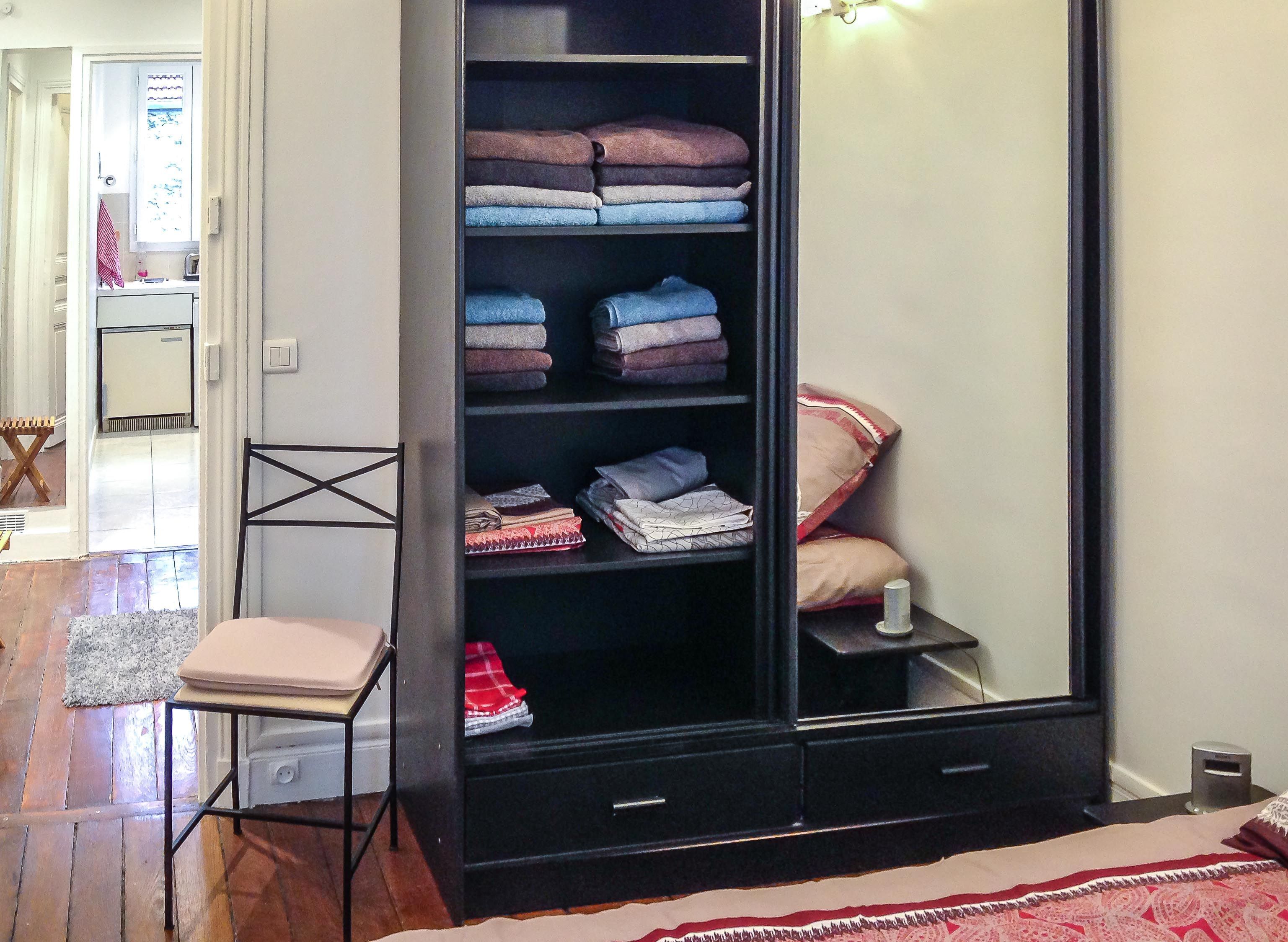                                                               Michel Peter - entire big furnished apartment with 2 bedrooms                                                       in Peter (Würzburg)