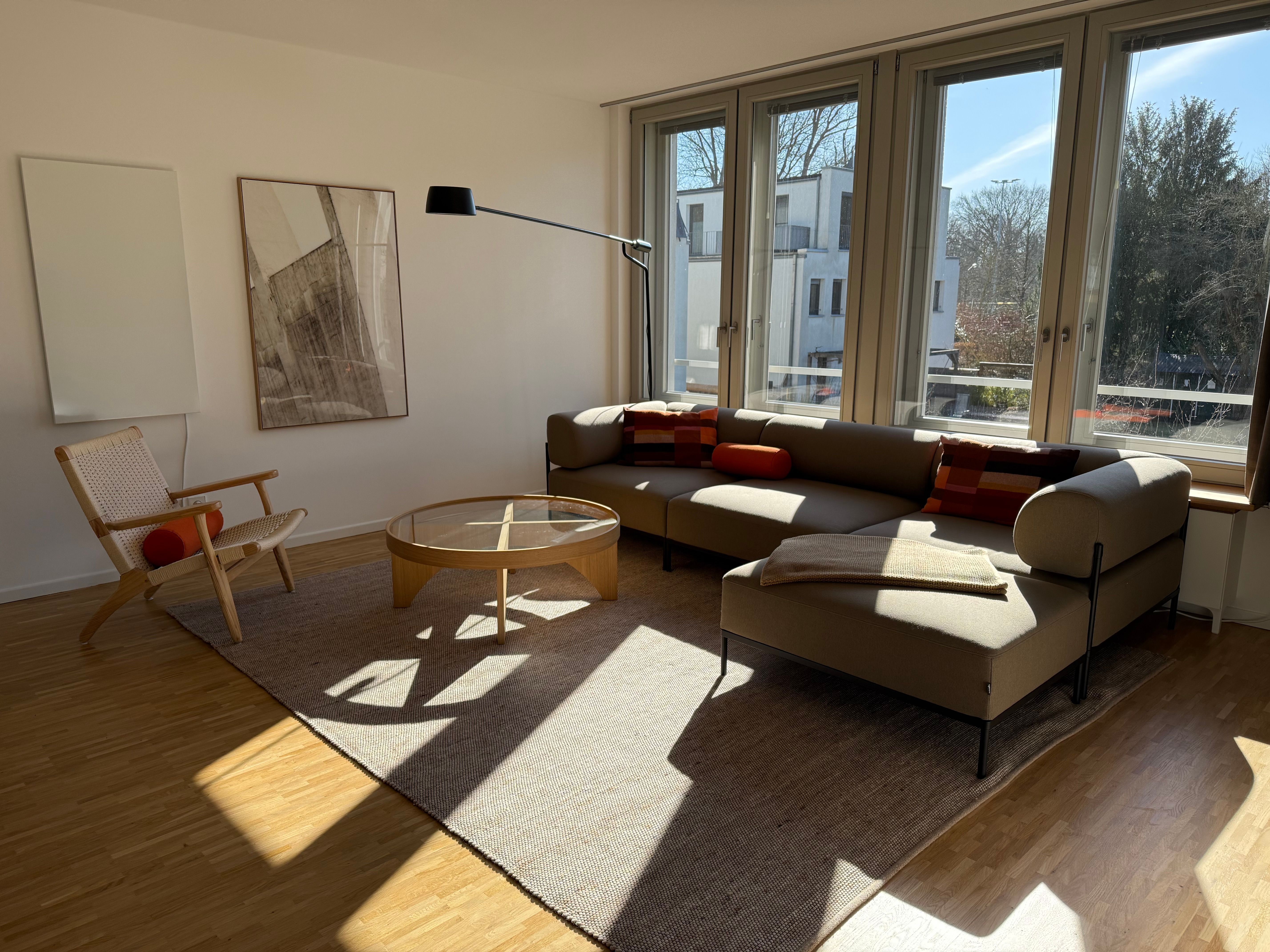                                                               Stilvoll m&ouml;blierte 2-Zimmer-Wohnung im Passivhaus                                                       in Breitscheid (Lahn-Dill-Kreis)