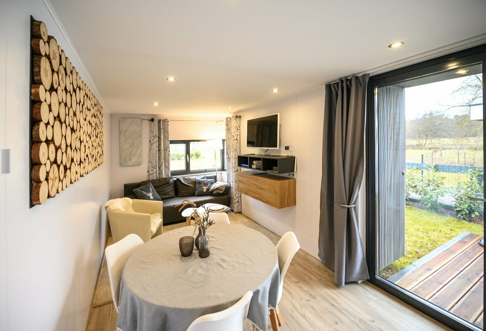                                                               Stilvolles und modernes Studio Apartment                                                       in Roßdorf (Darmstadt-Dieburg)