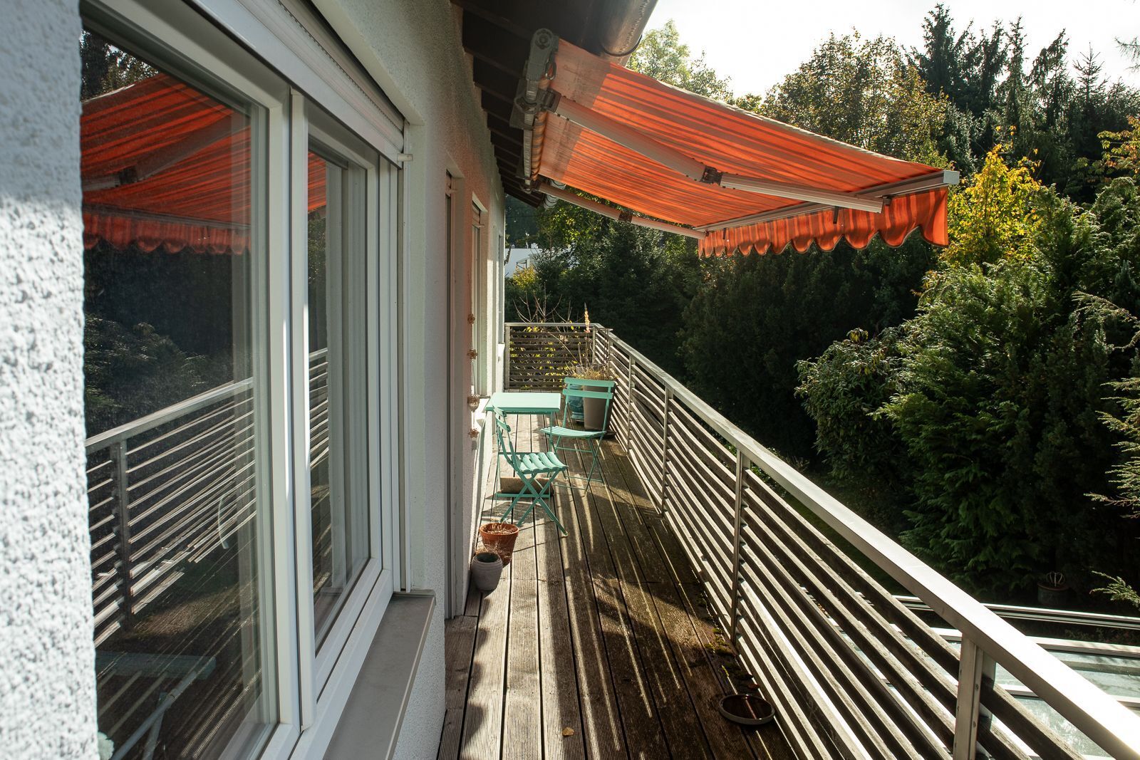                                                               Helle 3 Zimmerwohnung mit Südbalkon und guter Verkehrsanbindung                                                       in Grünwald (München)