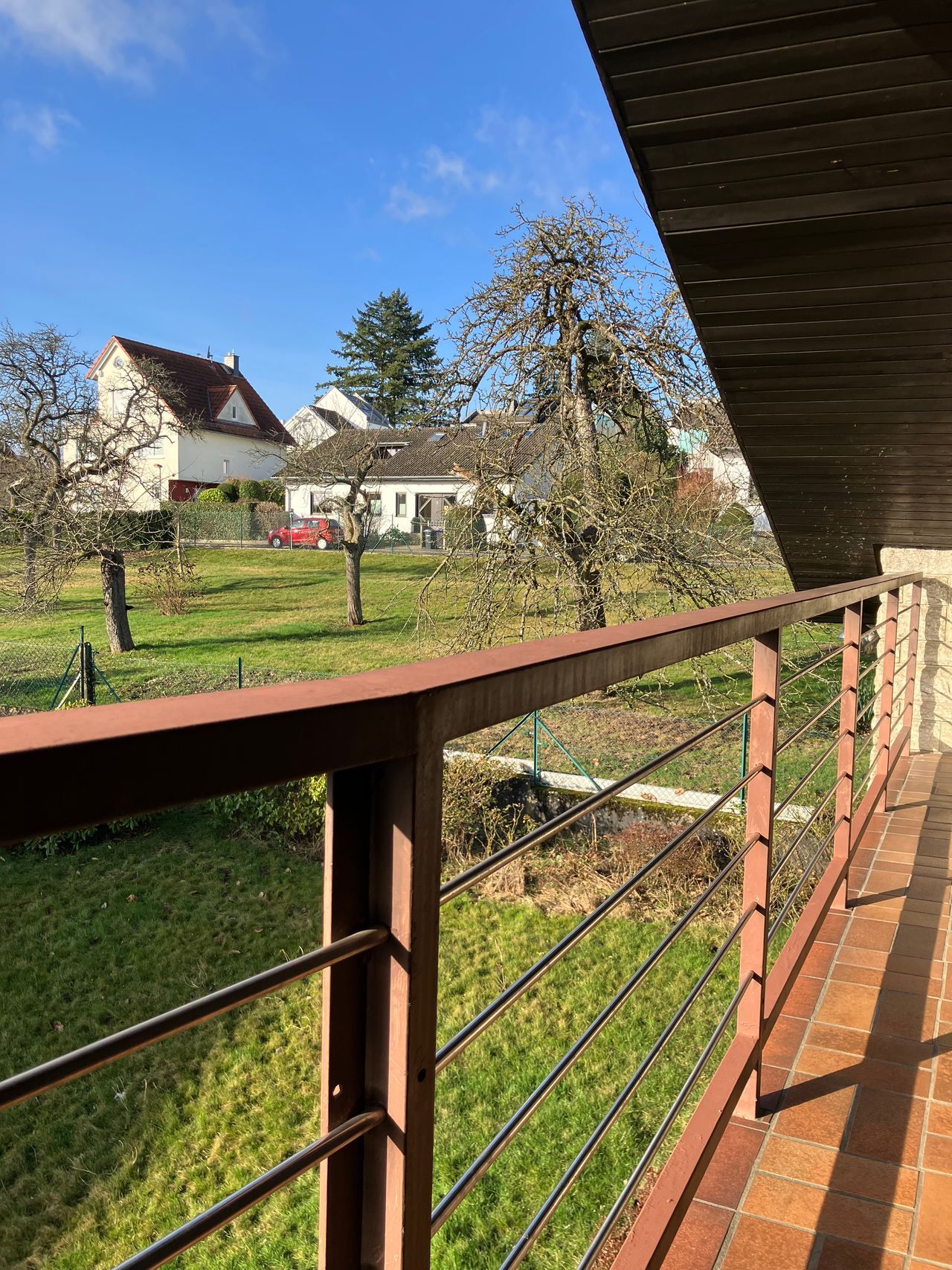                                                               Living and working in a quiet location on the edge of the forest an parking pla&hellip;                                                       in Friedrichsdorf (Hochtaunuskreis)