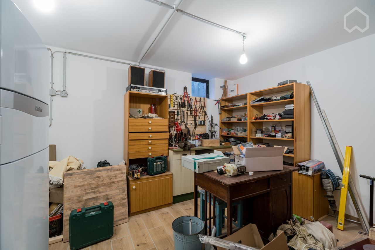 Cozy Country House with Pool and Orchard in a Quiet Location of Berlin Biesdorf, Berlin - Amsterdam Apartments for Rent