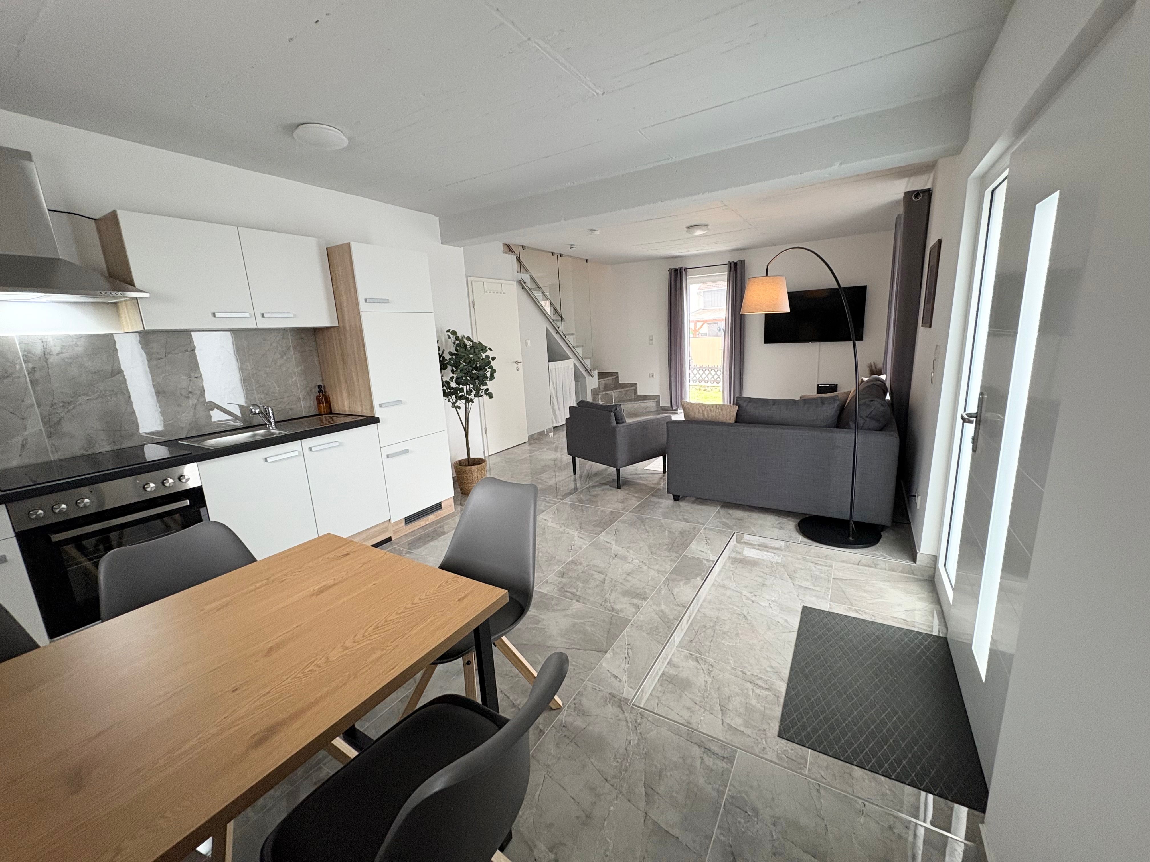                                                               HUGOS Design House                                                       in Laudenbach (Miltenberg)