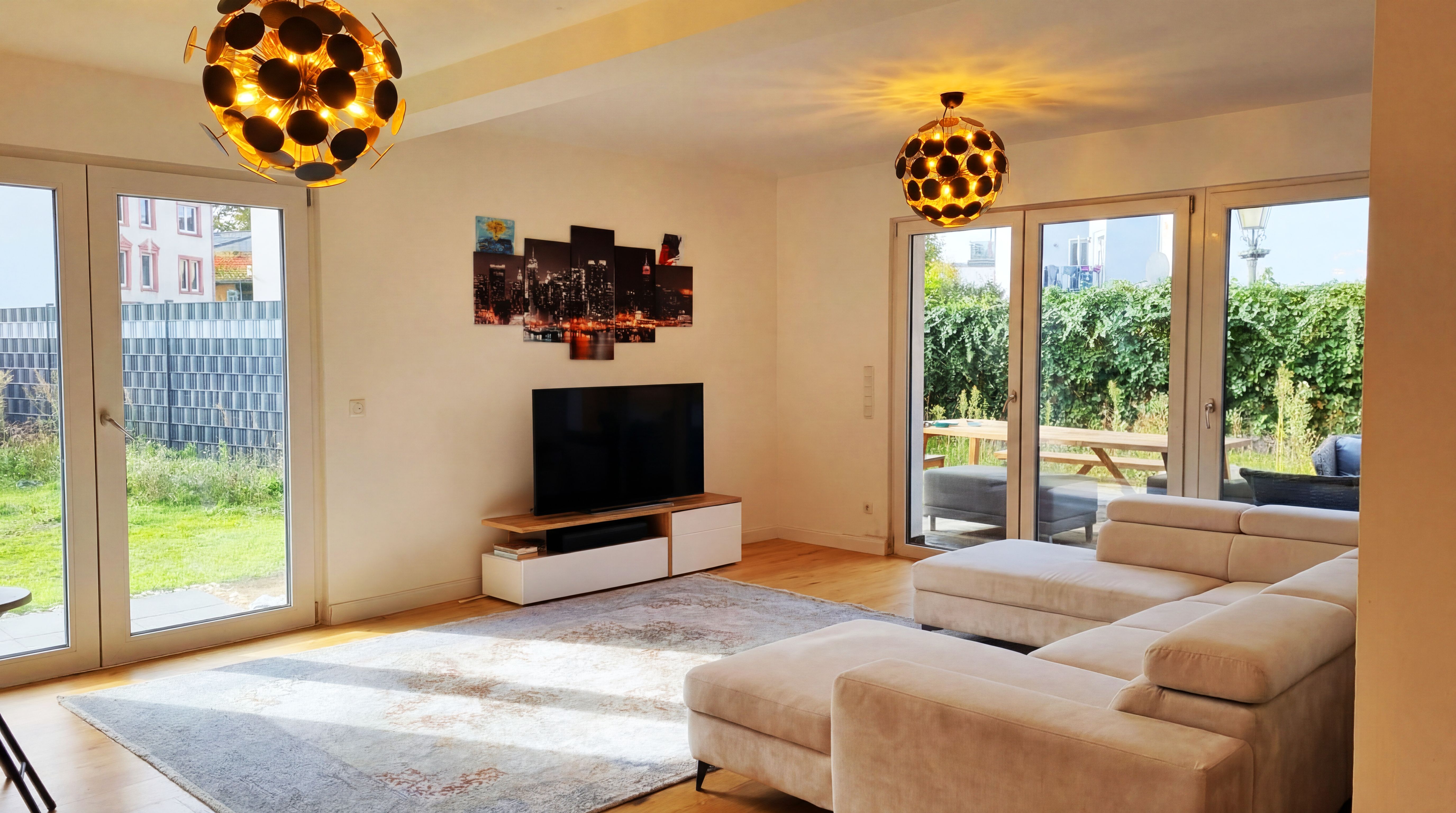                                                               Ger&auml;umige Wohnung mit privatem Garten in Frankfurt am Main                                                       in Hausen (Frankfurt am Main)