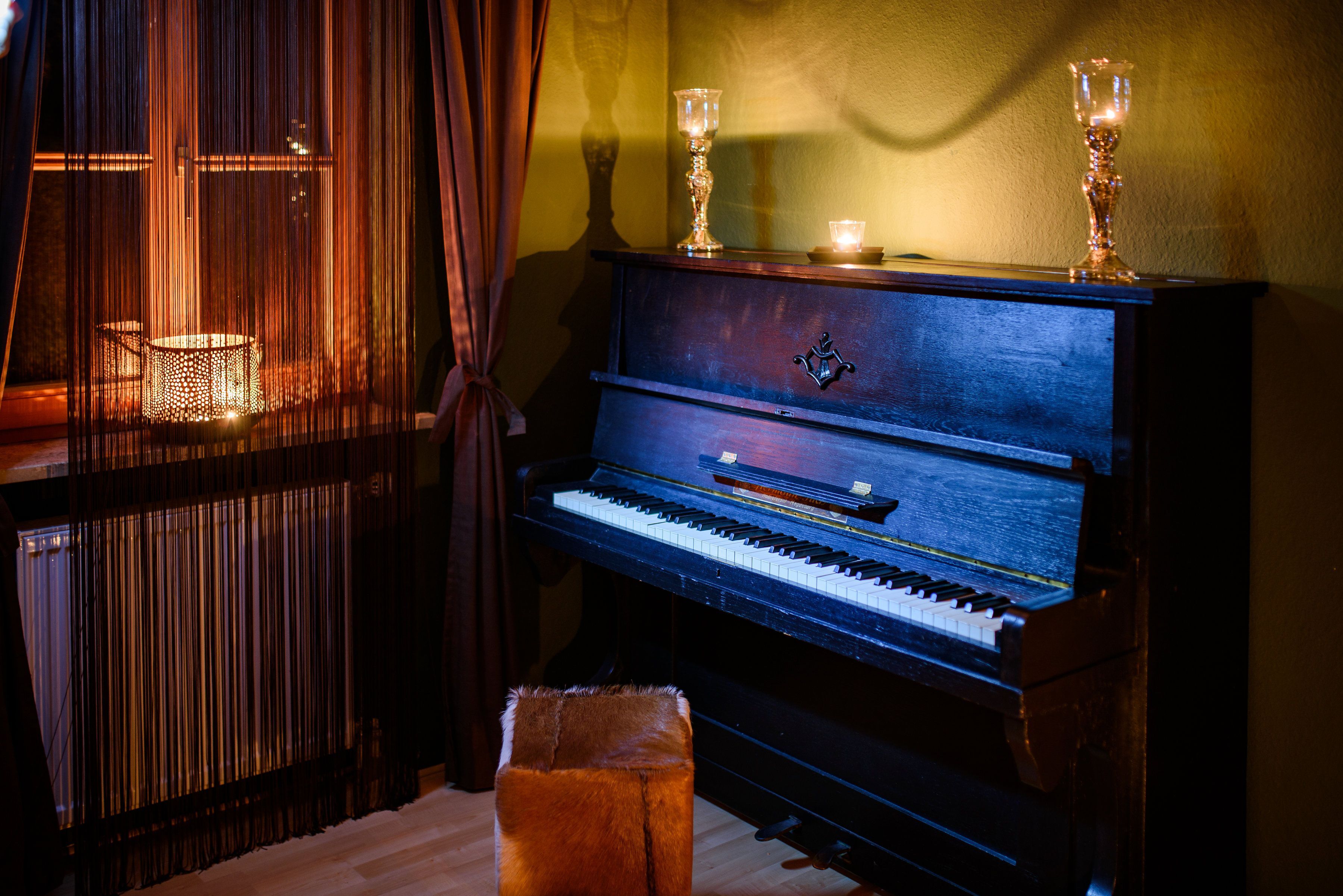                                                               Neues, häusliches Zuhause (Huglfing)                                                       in Oberhausen (Augsburg)