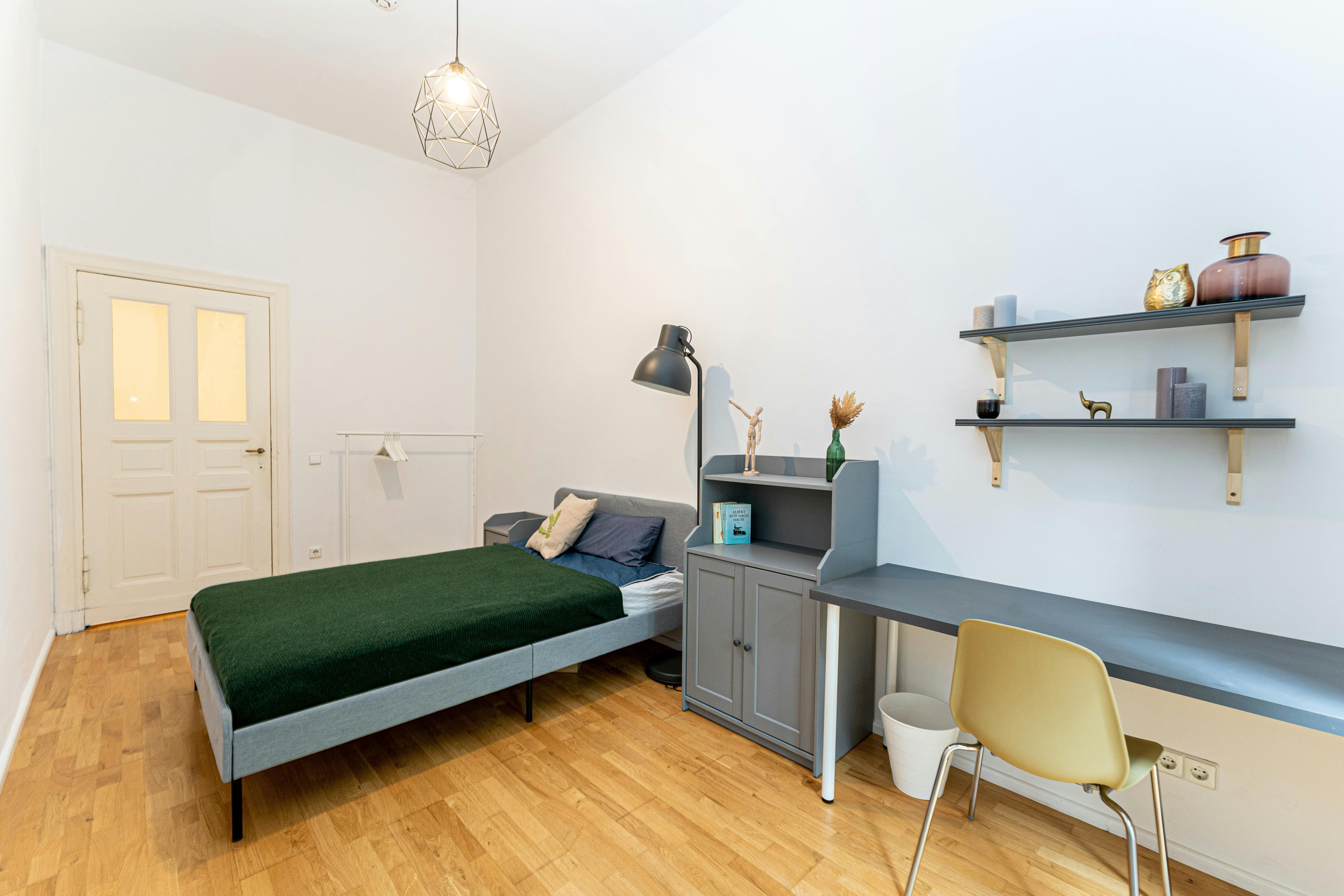                                                               Neues und liebevoll eingerichtetes Zimmer in Neuk&ouml;lln                                                       in Damm (Aschaffenburg)