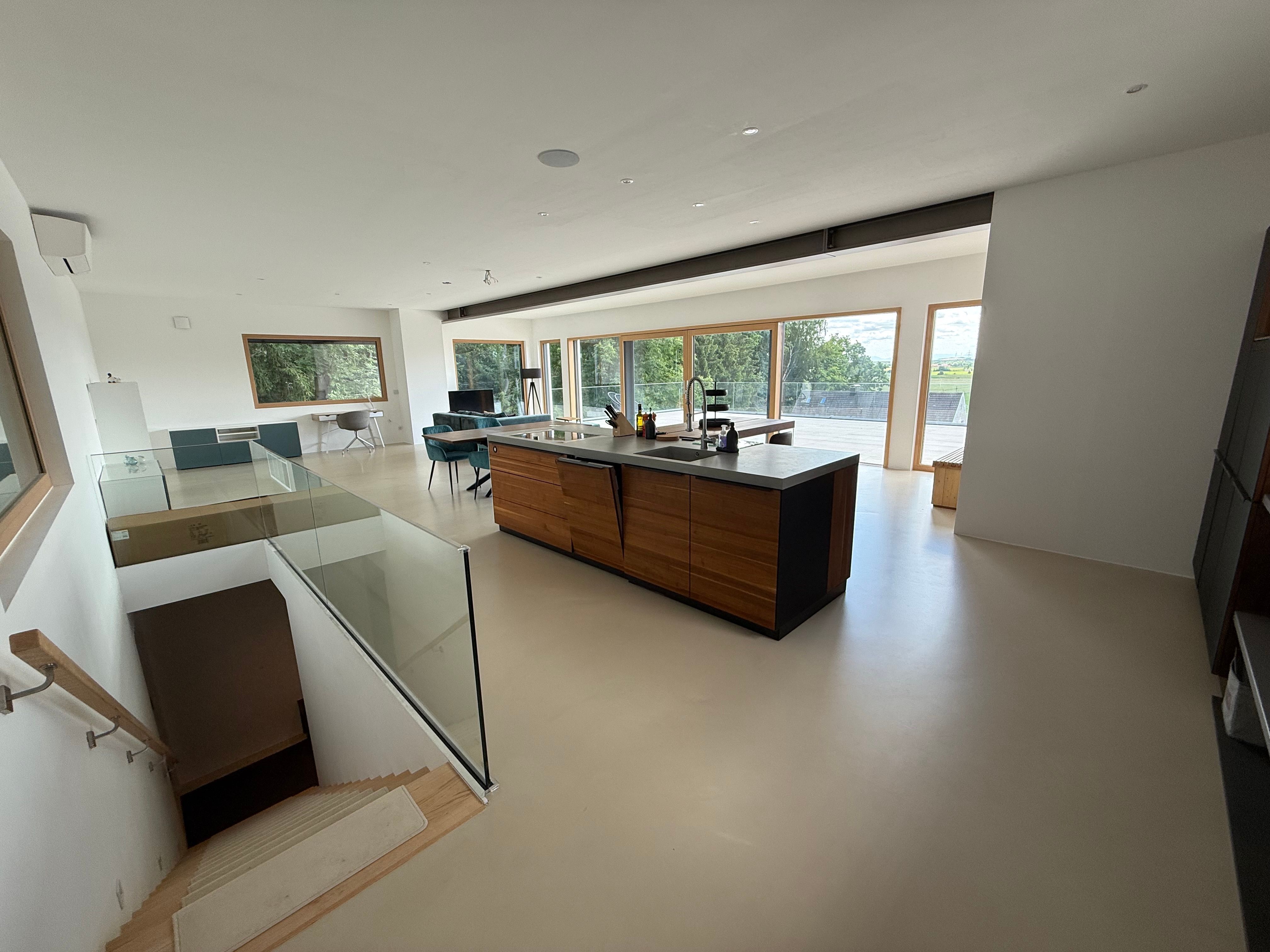                                                               Neu gebautes Loft mit herrlicher Dachterrasse und Bergpanorama                                                       in Eching (Landshut)