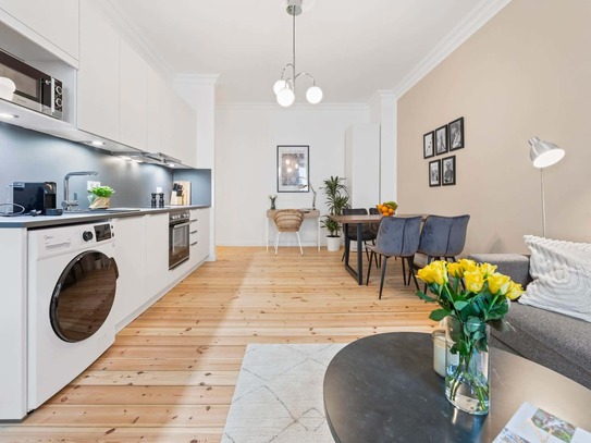 Modern, freshly renovated 2 room apartment with the best connection in Prenzlauer Berg