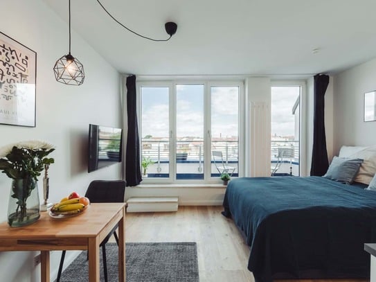 Modern one-bedroom-apartment with a uniqe view over Berlin