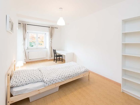 Zimmer in der Leopoldstraße