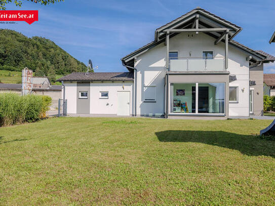 Familientraum in Weyregg am Attersee - Uferzone und Seeblick!