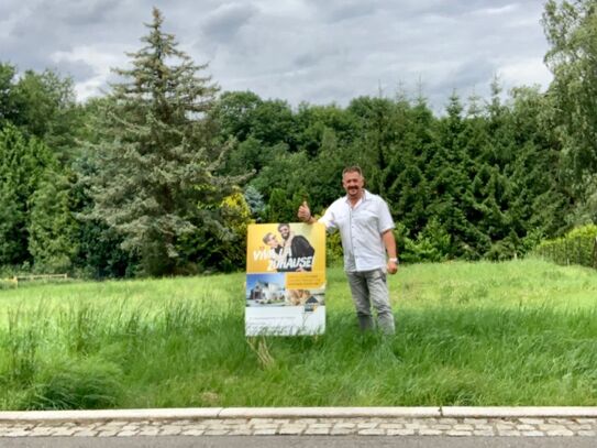 BAUEN SIE SICH UND IHRER FAMILIE EINE GLÜCKLICHE UND SICHERE ZUKUNFT IM EIGENEN HAUS IN RUHIGER LAGE!