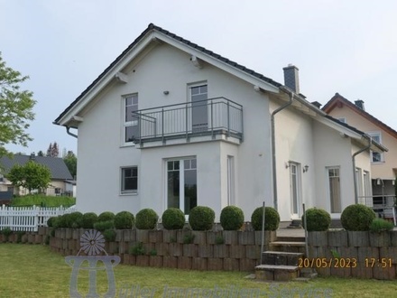 Zweibrücken - Modernes Einfamilienhaus in Toplage mit Fernblick