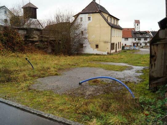 Sulz am Neckar - ObjNr:14559 - Großes Baugrundstück mit großem Gewölbekeller ! Zentrale Lage!